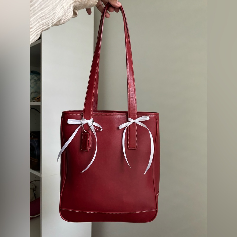 Vintage Coach Cherry Red Tote 🍒♥️